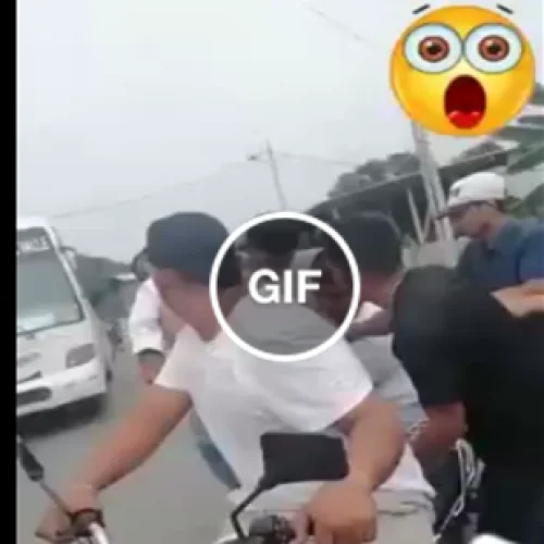 Quando os seus amigos não entendem que vc já morreu, e continuam te arrastando pros rolê