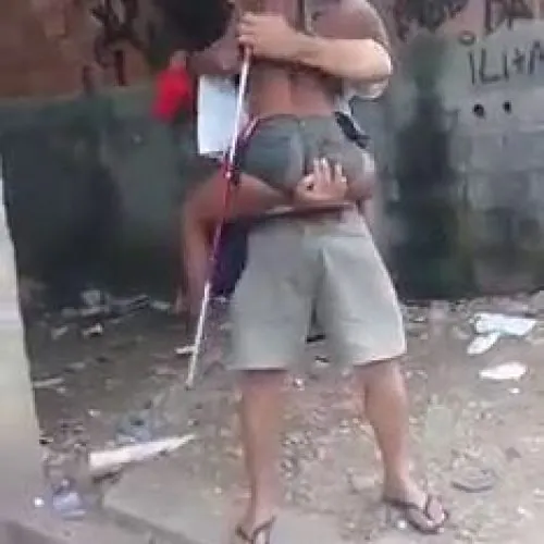 Mano, vou te levar num lugar que tem umas mina com corpinho enxuto, você vai curtir d+…